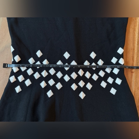 Lela Rose black and white long sleeve knit dress - Picture 13 of 15